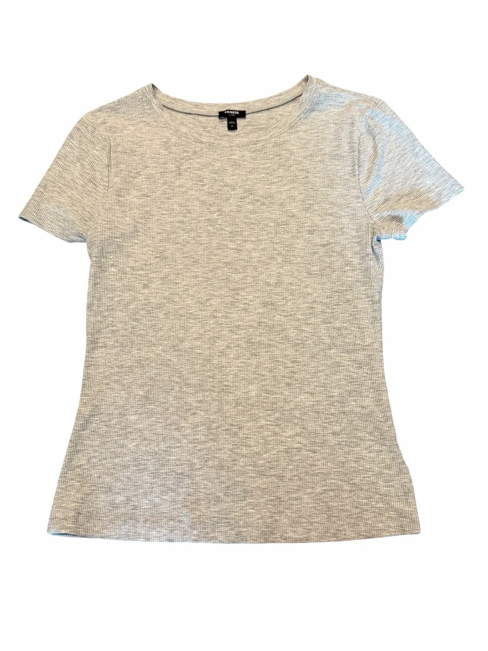 Express Essential Fitted Ribbed Tee - Picture 3 of 6